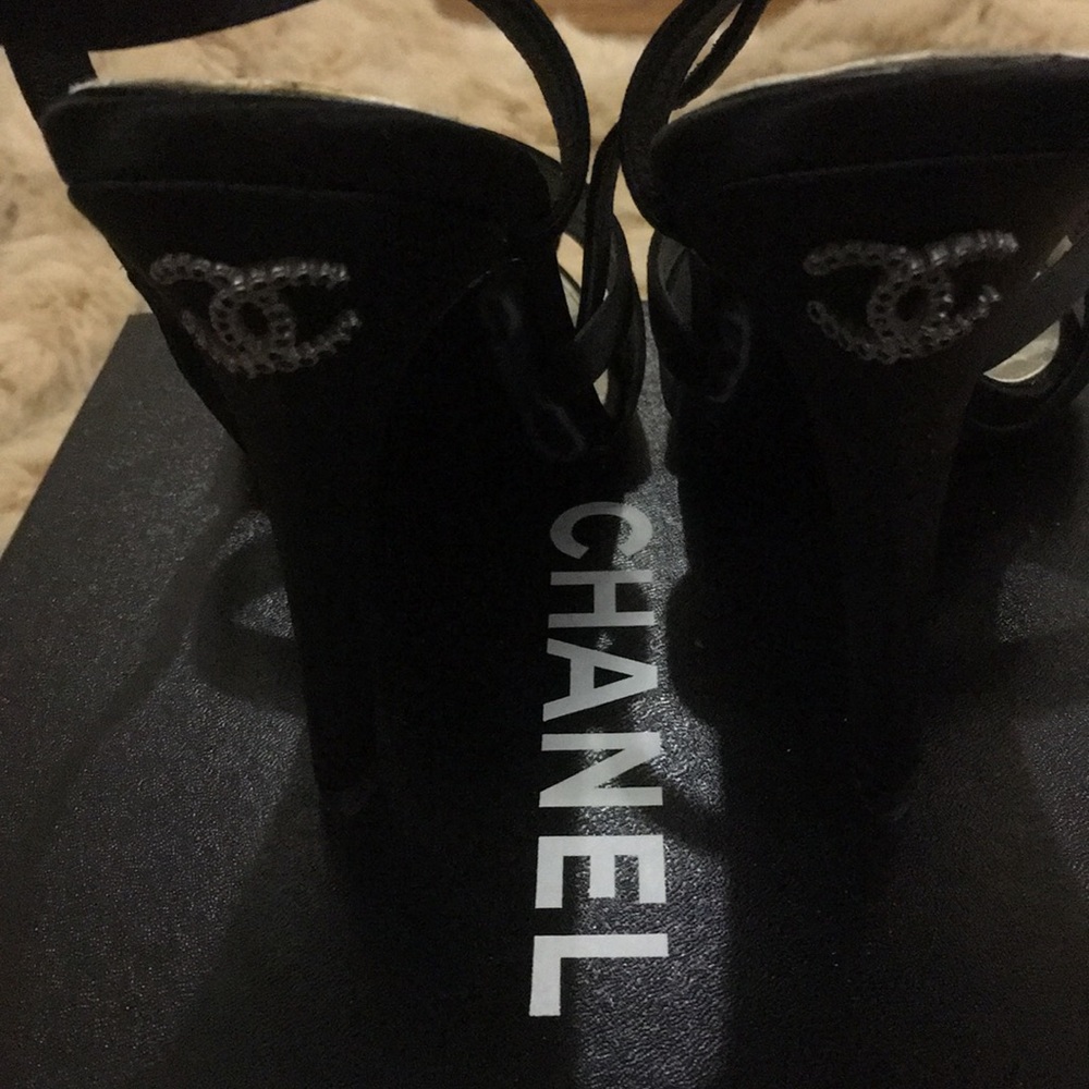 NEW Chanel Shoes - Picture 3 of 6